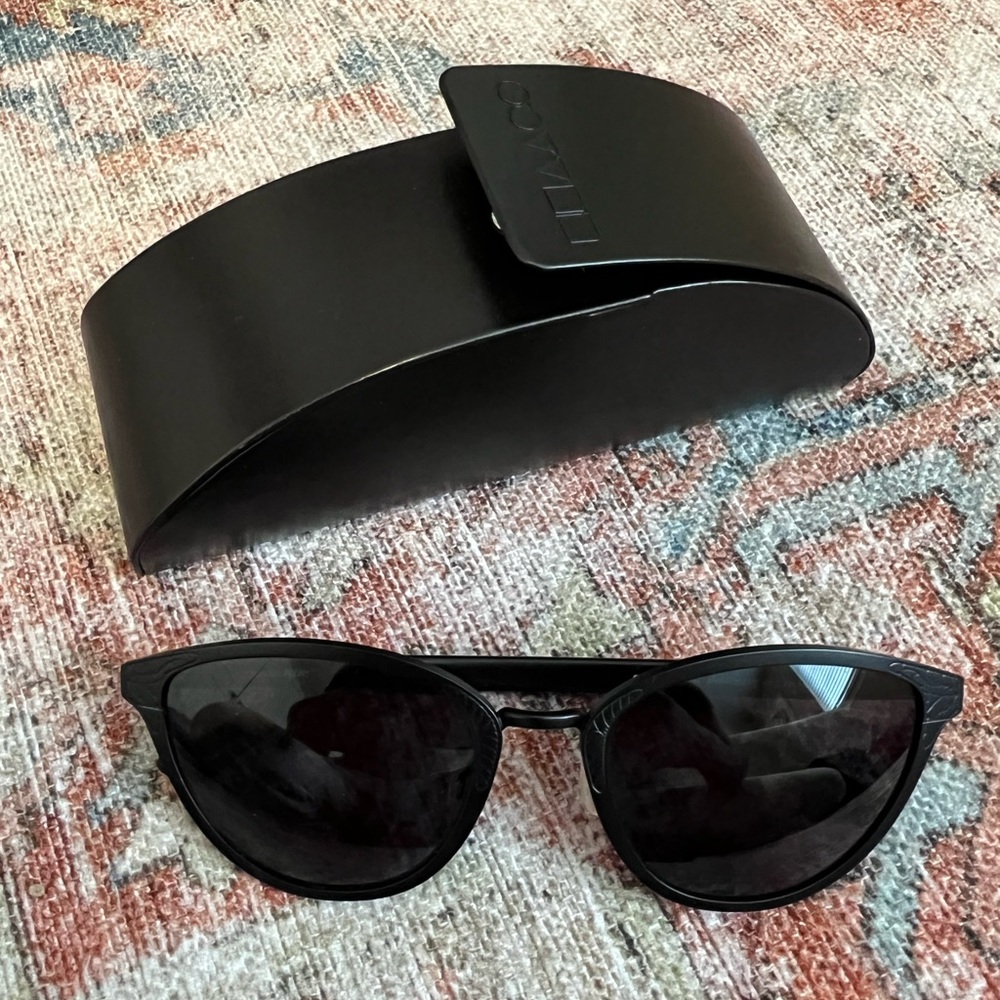 Oliver Peoples Sunglasses!!